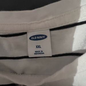 Old Navy T-shirt